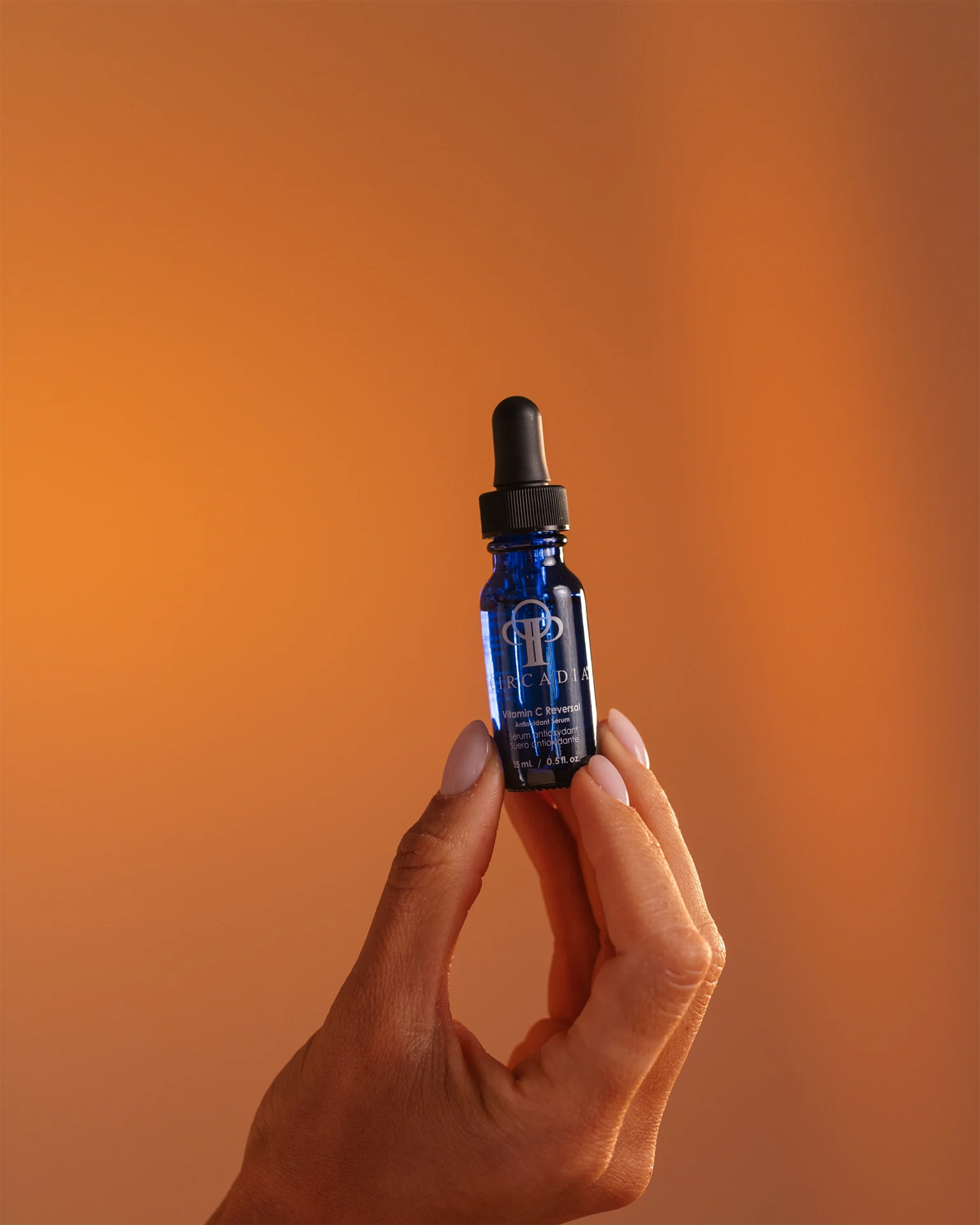 Jakie produkty Circadia zawierają retinol i witaminę C? Vitamin C Reversal Serum