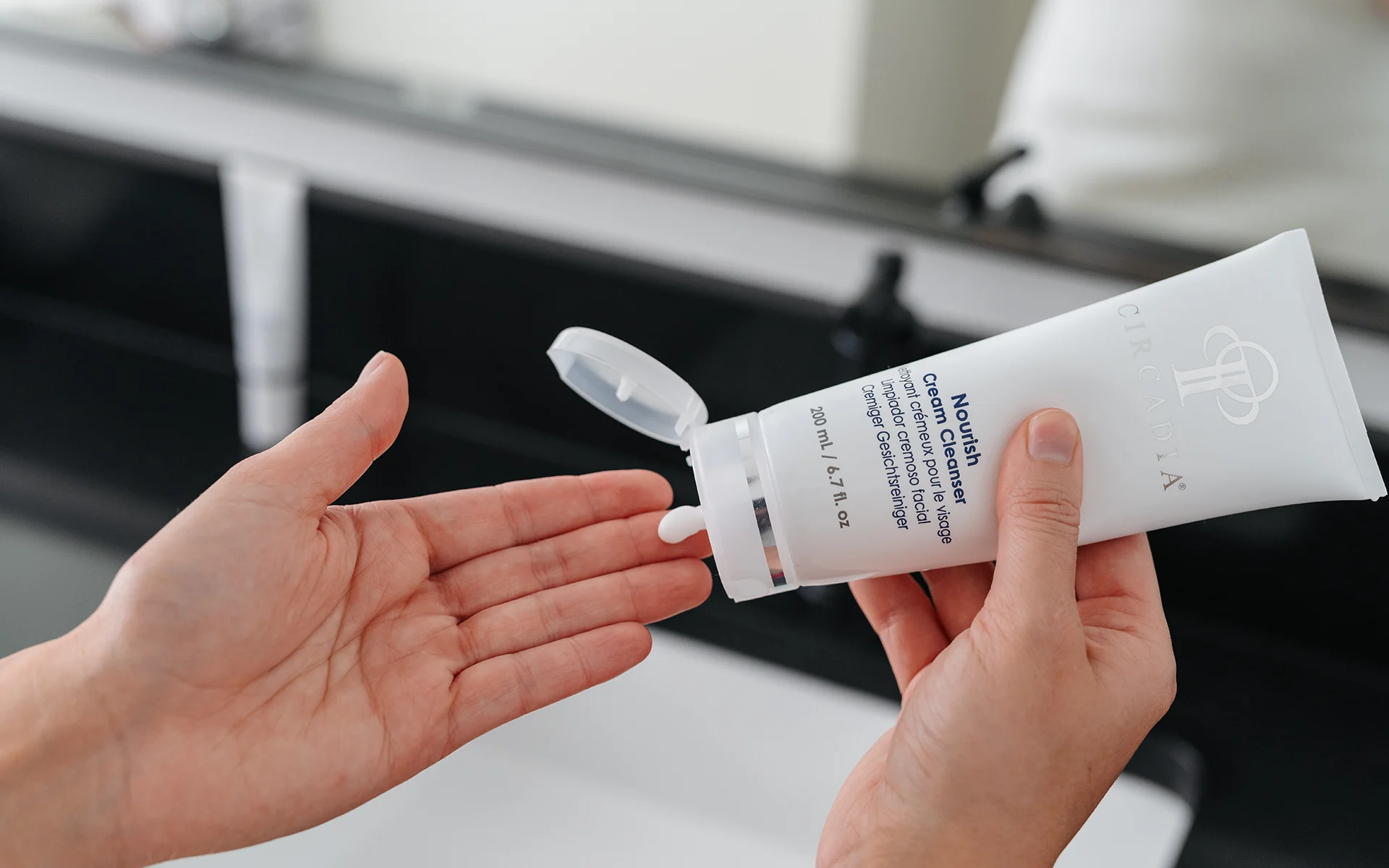 Odżywczy krem oczyszczający 200 ml