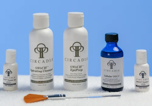 Odmładzanie skóry właściwej SWiCH: jak działa aktywacja komórek Circadia